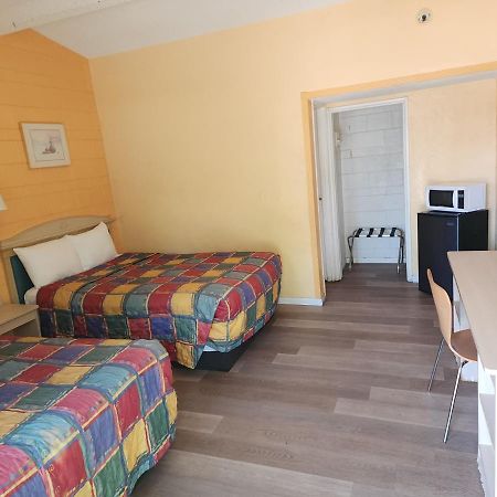 לנצ'סטר Town House Motel מראה חיצוני תמונה