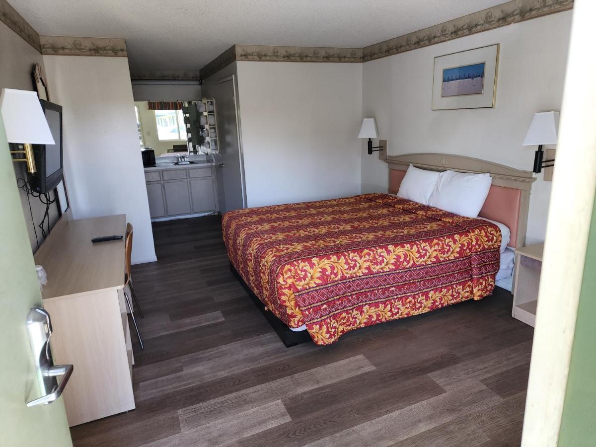 לנצ'סטר Town House Motel מראה חיצוני תמונה