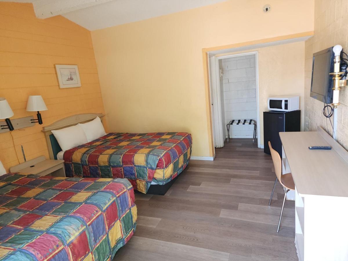 לנצ'סטר Town House Motel מראה חיצוני תמונה