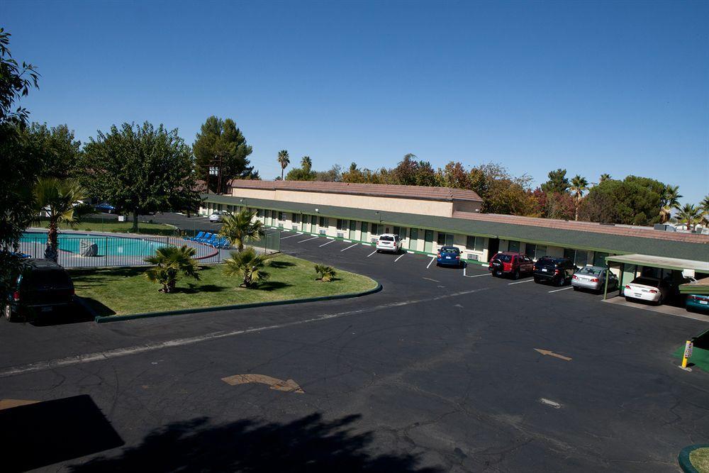 לנצ'סטר Town House Motel מראה חיצוני תמונה